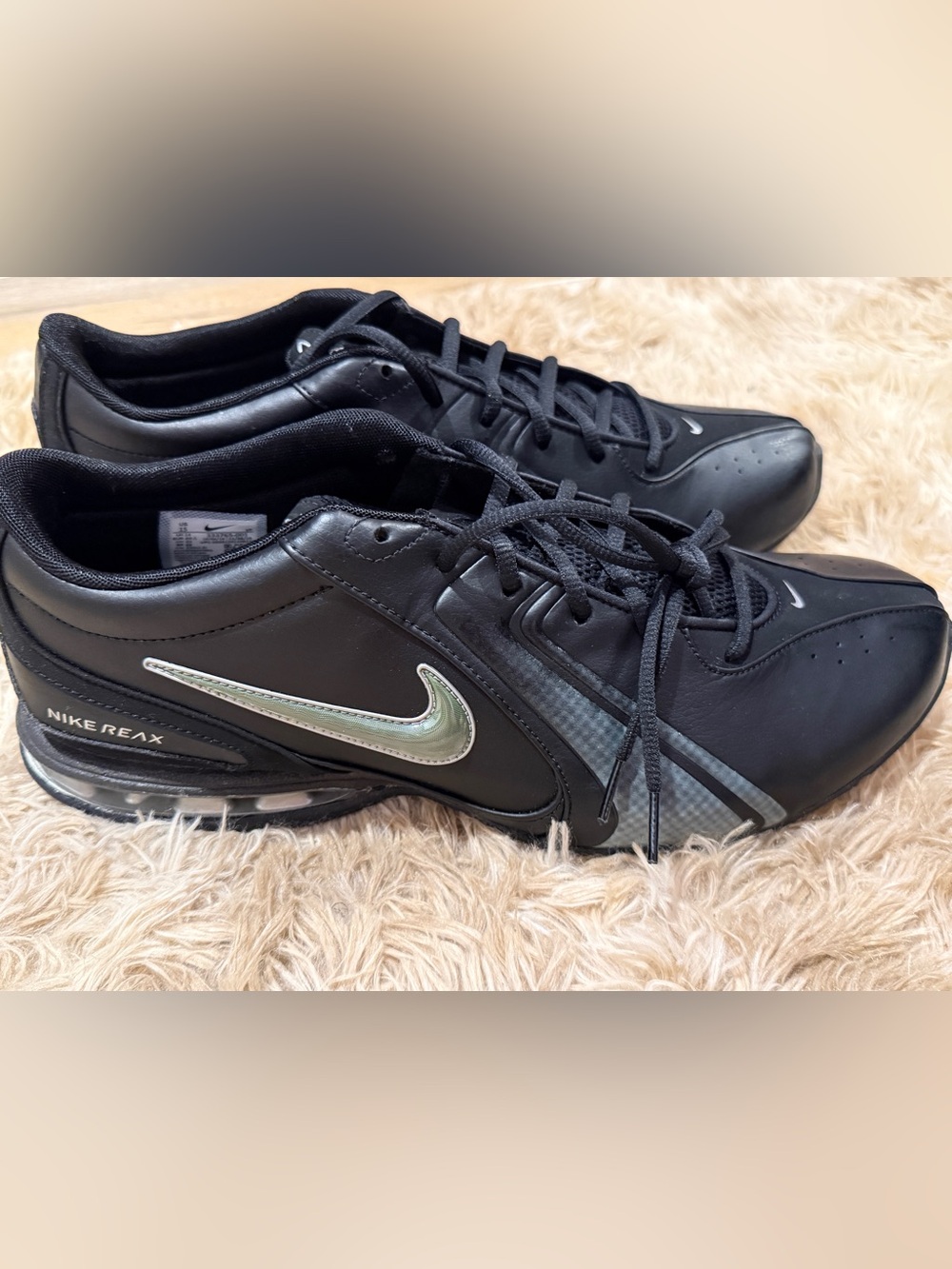 Nike Men’s Black Athletic Shoes with Iridescent Swoosh 15M new no box